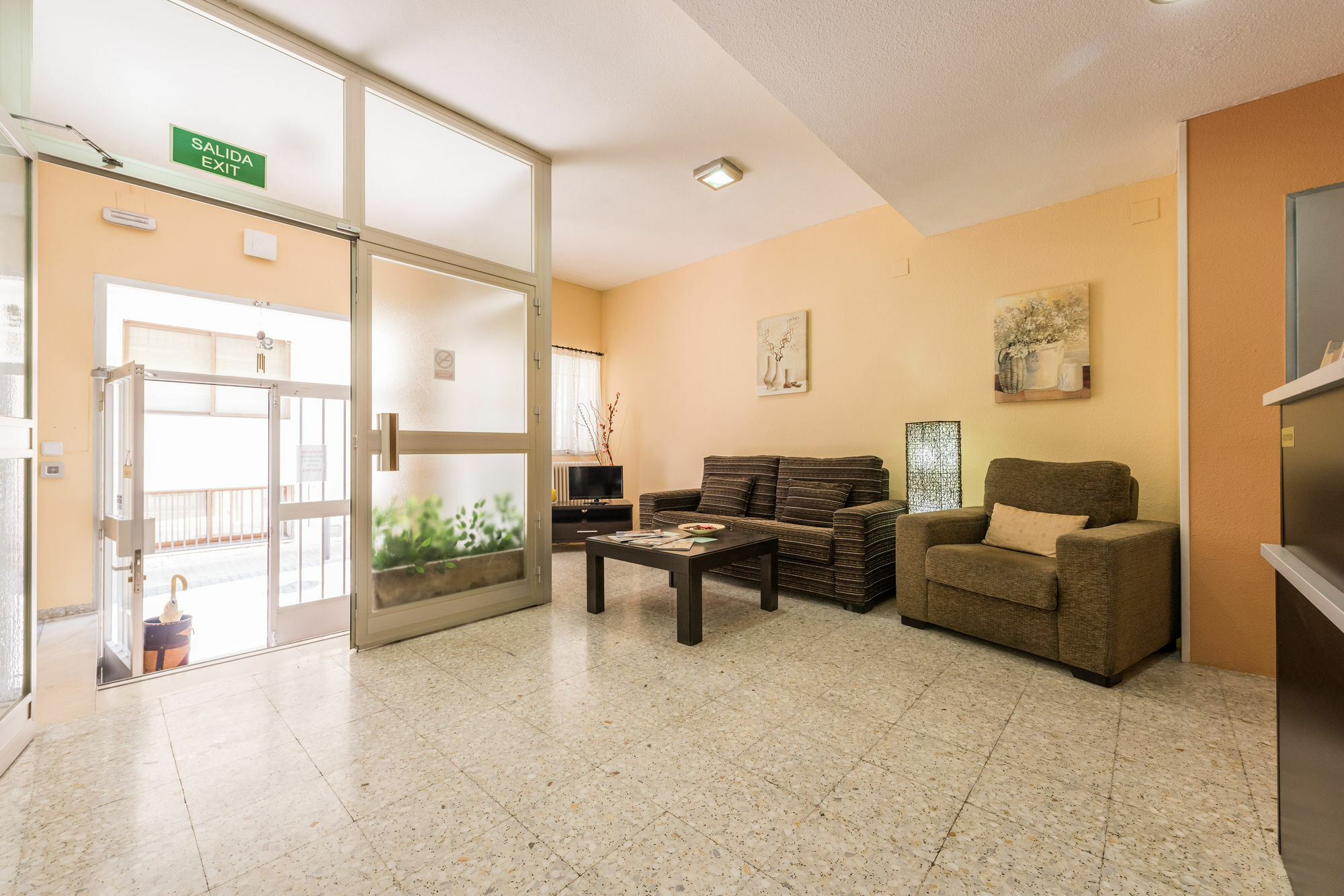 Hostal Arkanta อาร์กันดา เดล เรย์ ภายนอก รูปภาพ