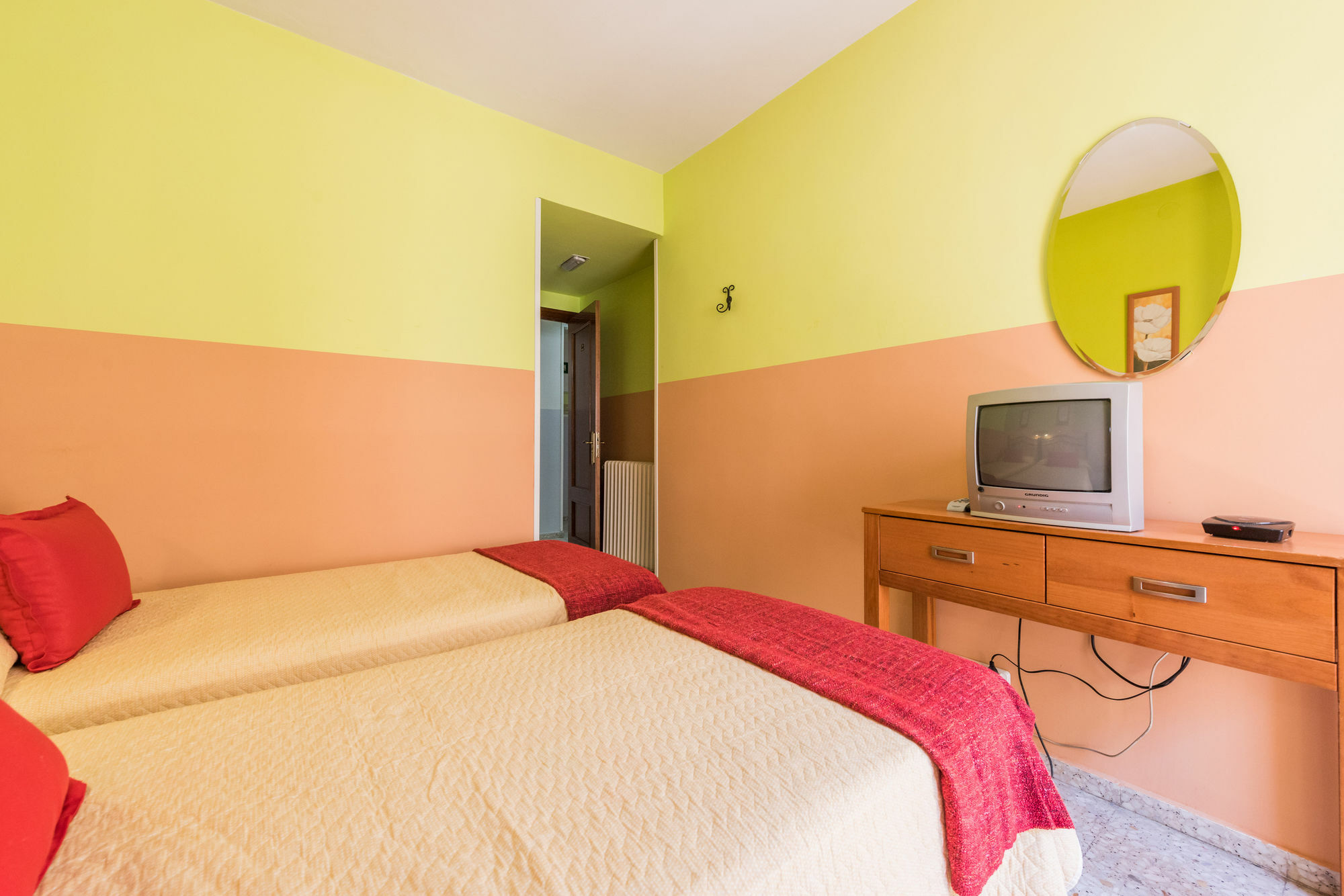 Hostal Arkanta อาร์กันดา เดล เรย์ ภายนอก รูปภาพ
