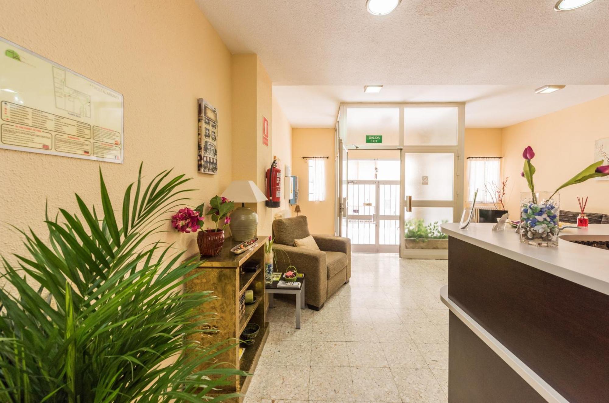 Hostal Arkanta อาร์กันดา เดล เรย์ ภายนอก รูปภาพ