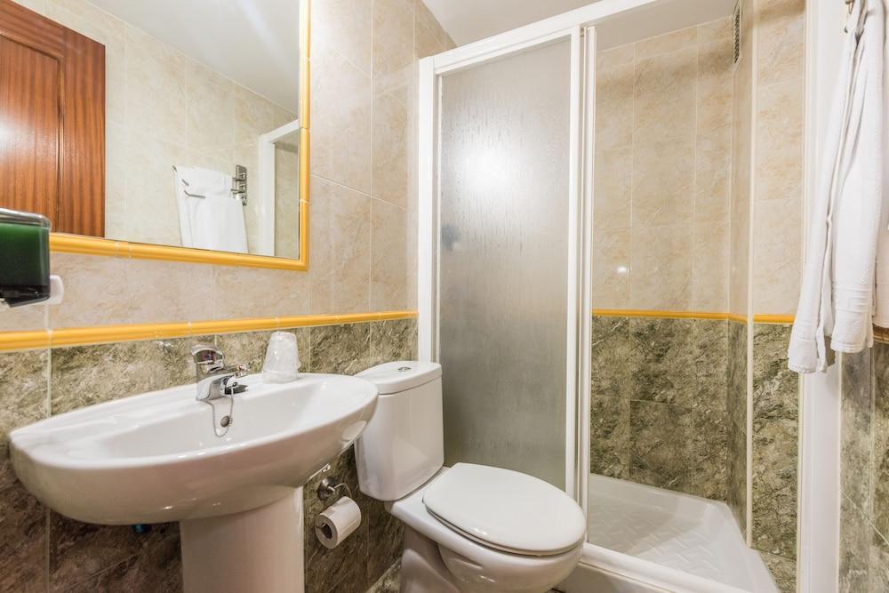 Hostal Arkanta อาร์กันดา เดล เรย์ ภายนอก รูปภาพ